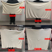 Couverture en velours Pilou Pilou - La douceur qui réchauffe vos journées ❄️✨