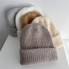 Bonnet d’Hiver  – Confort & Élégance ❄️✨